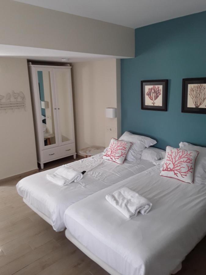 Punta Carnero Hostal อัลเฮซิราส ภายนอก รูปภาพ