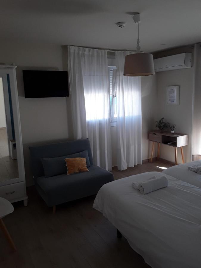 Punta Carnero Hostal อัลเฮซิราส ภายนอก รูปภาพ