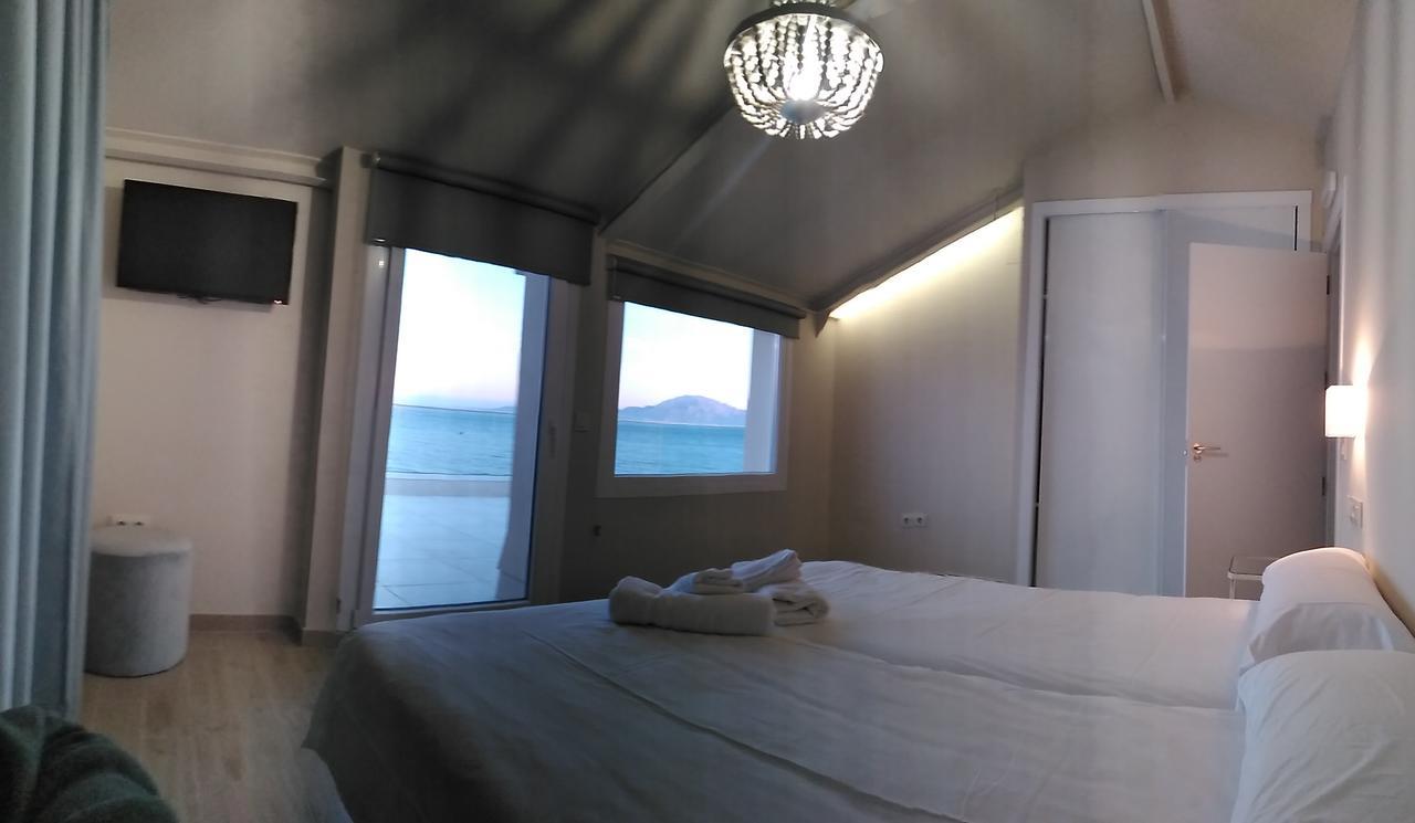 Punta Carnero Hostal อัลเฮซิราส ภายนอก รูปภาพ